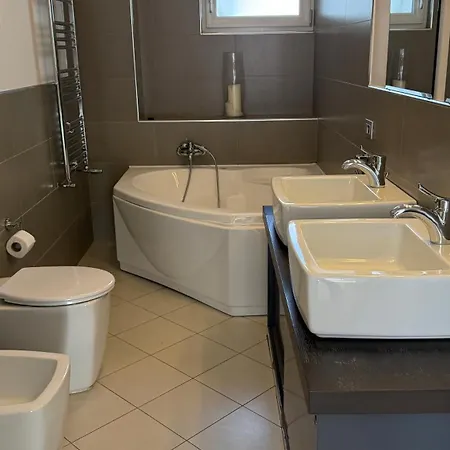 Enea Luxury - Piccinni Apartment
