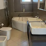 Enea Luxury - Piccinni Апартаменти