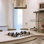 Enea Luxury - Piccinni Апартаменти *