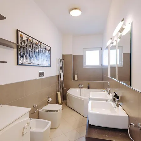 Enea Luxury - Piccinni * Bari